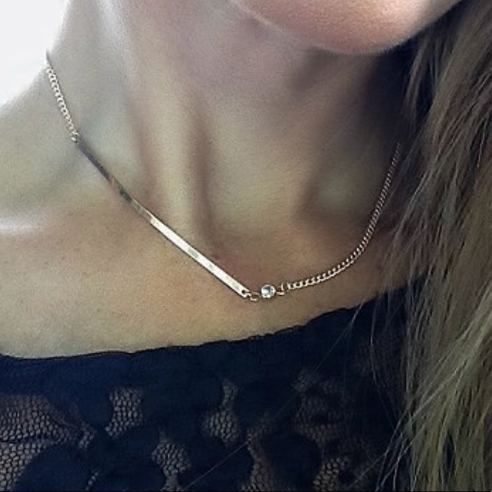 On the Side necklace | bar necklace